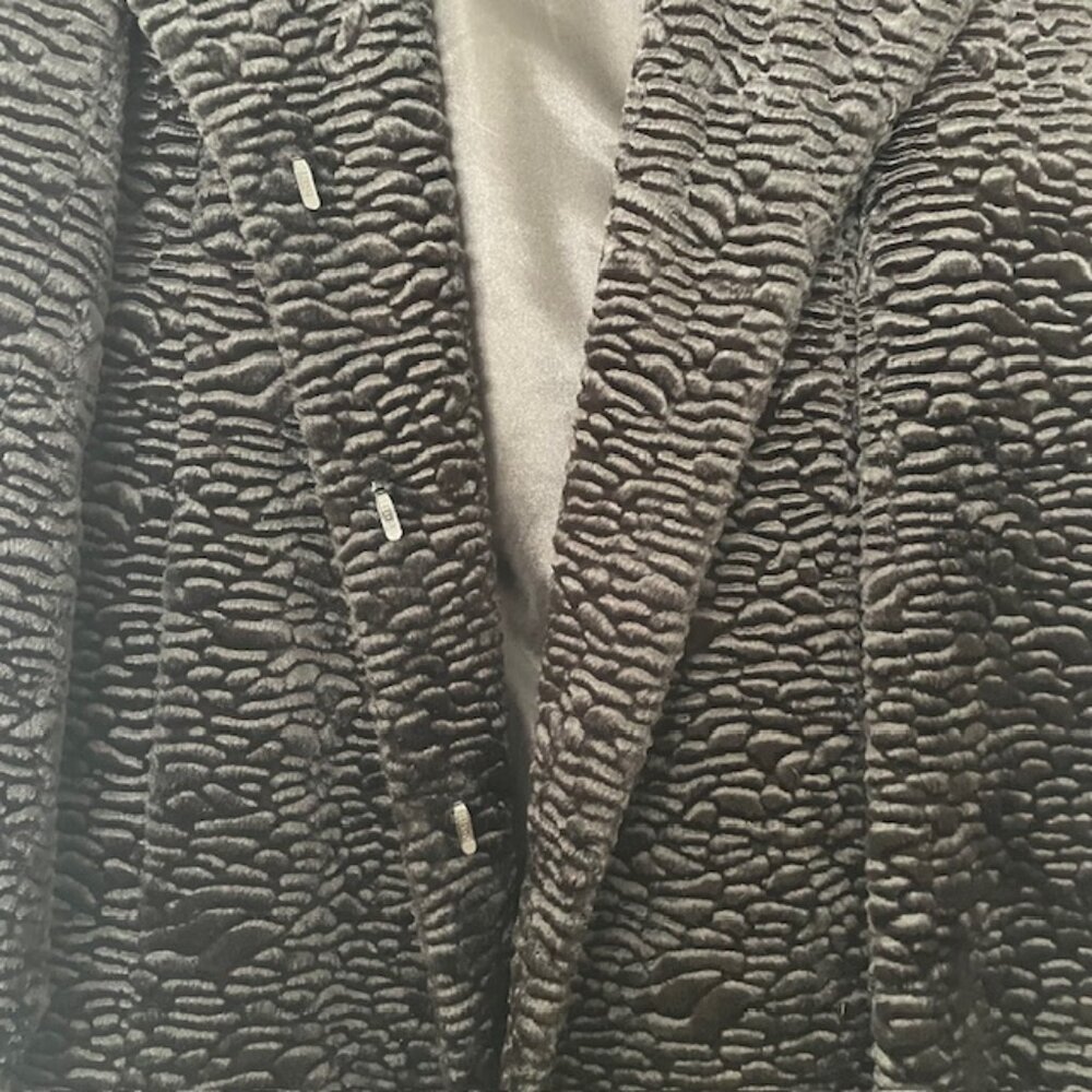 White House Black Market Faux Persian Lamb Coat Size Small - Picture 11 of 11